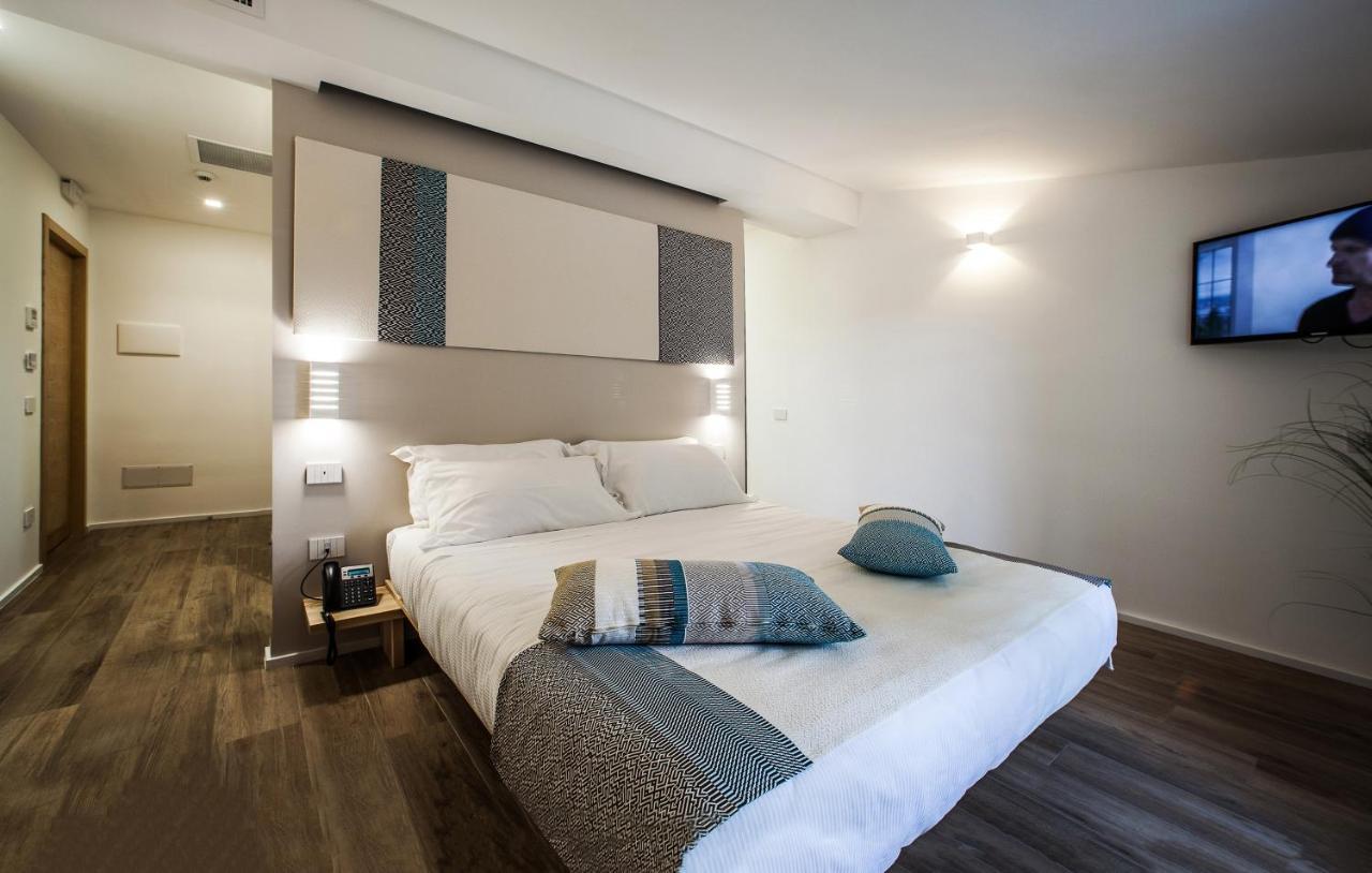 Noha Lifestyle Hotel - Adults Only Pula Exterior photo