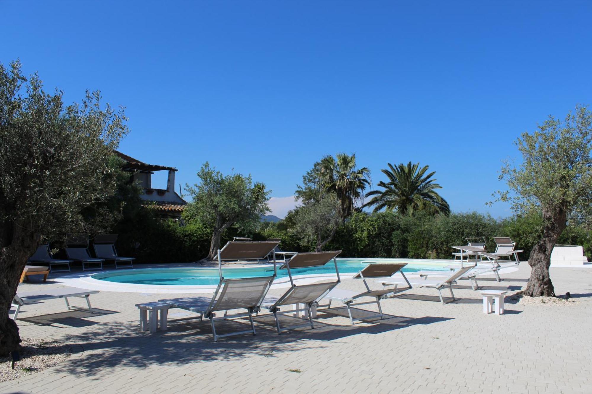 Noha Lifestyle Hotel - Adults Only Pula Exterior photo